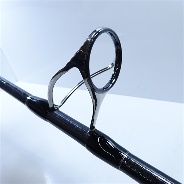２１オシアプラッガーリミテッドＳ８３Ｈ